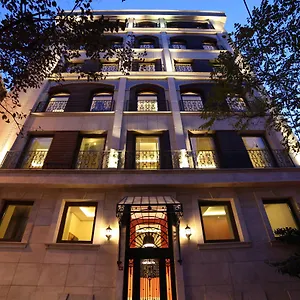 the-fox-taksim.istanbul-turkeyhotels.com/